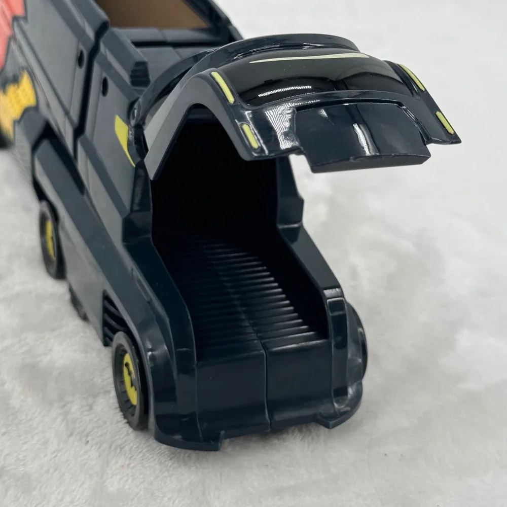 Fisher-Price DC Batwheels Bam the Batmobile Hauler Big Rig Kids Batman Truck Toy